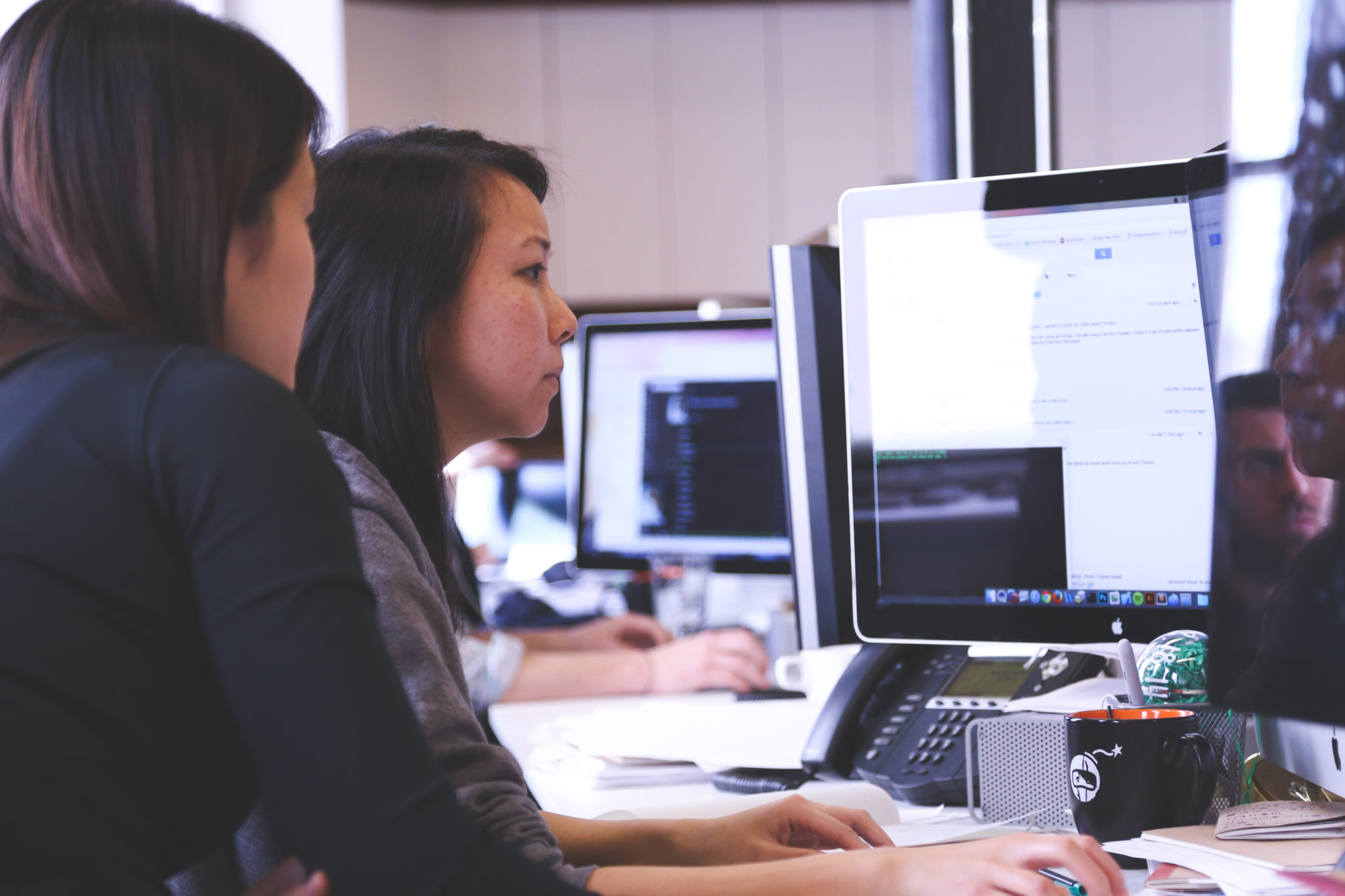 How to Find a Marketing Agency for Your Company (10 Steps)