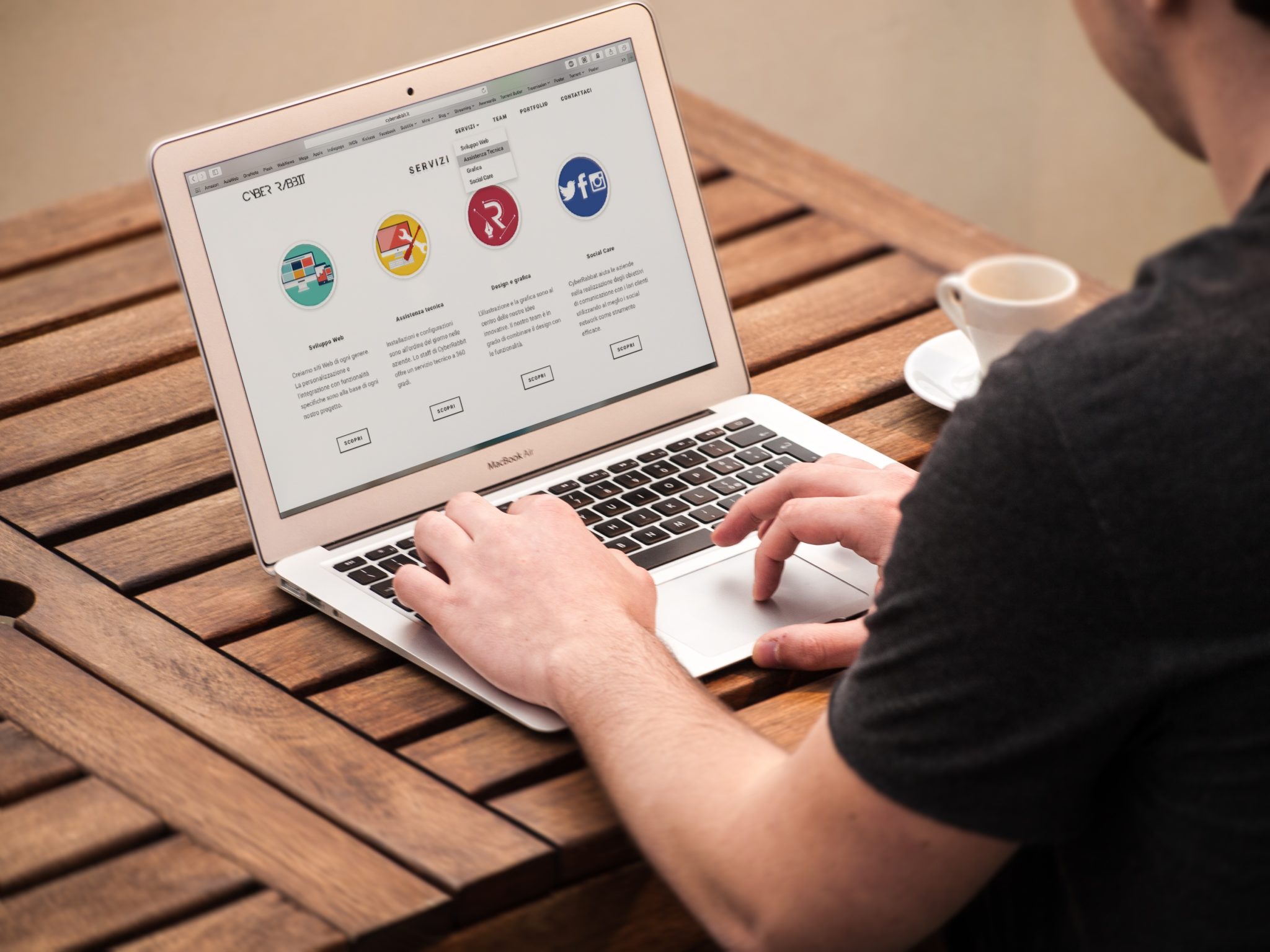 Web Browsing on wood